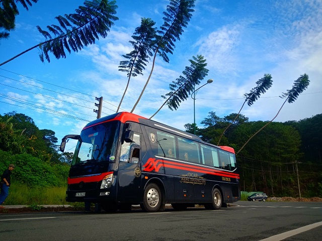 Thuê Xe Limousine 19 Chỗ Hà Nội – Dịch Vụ Đẳng Cấp, Giá Tốt Tại Huy Đạt